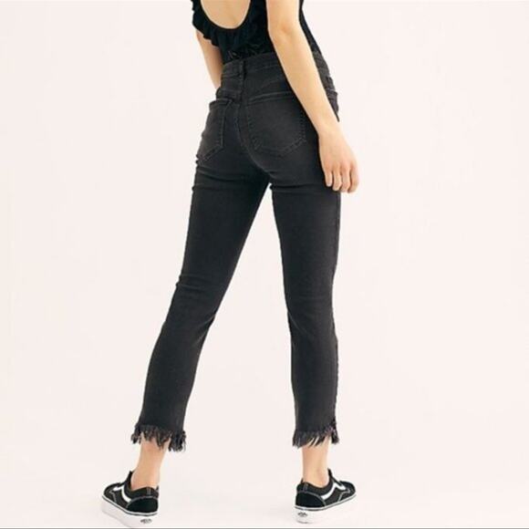 Free People Great Heights Frayed Jeans Size 24 - Picture 3 of 11